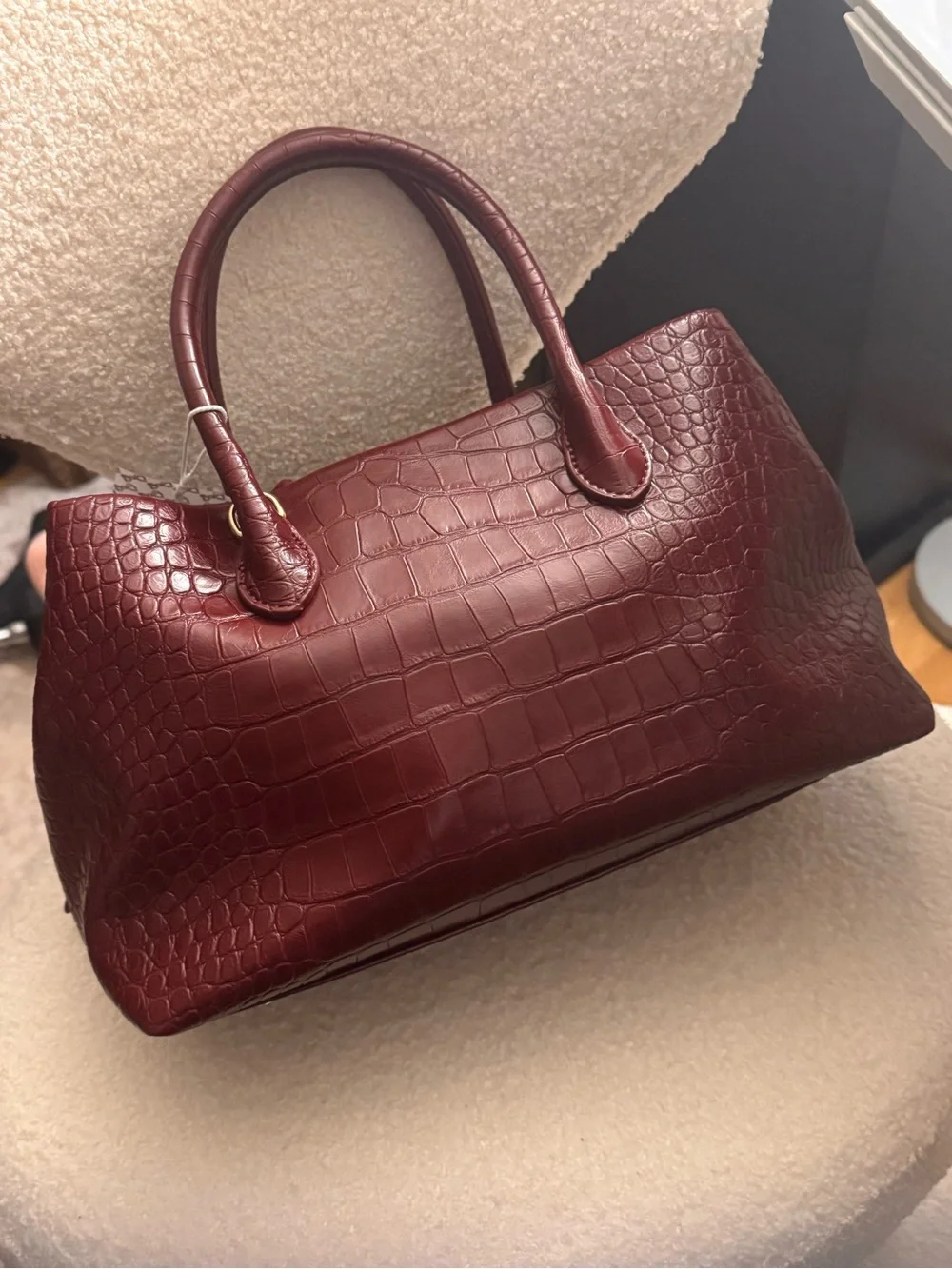Women's Croc-Embossed Satchel Handbag - Wine Red